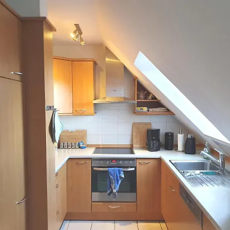 Neue Monteur 3monate, 20e / Furnished 3mths, 20e Appartement Bargteheide